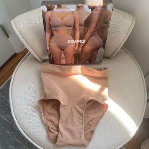 SKIMS S/M Shapewear Brief Never Worn Before